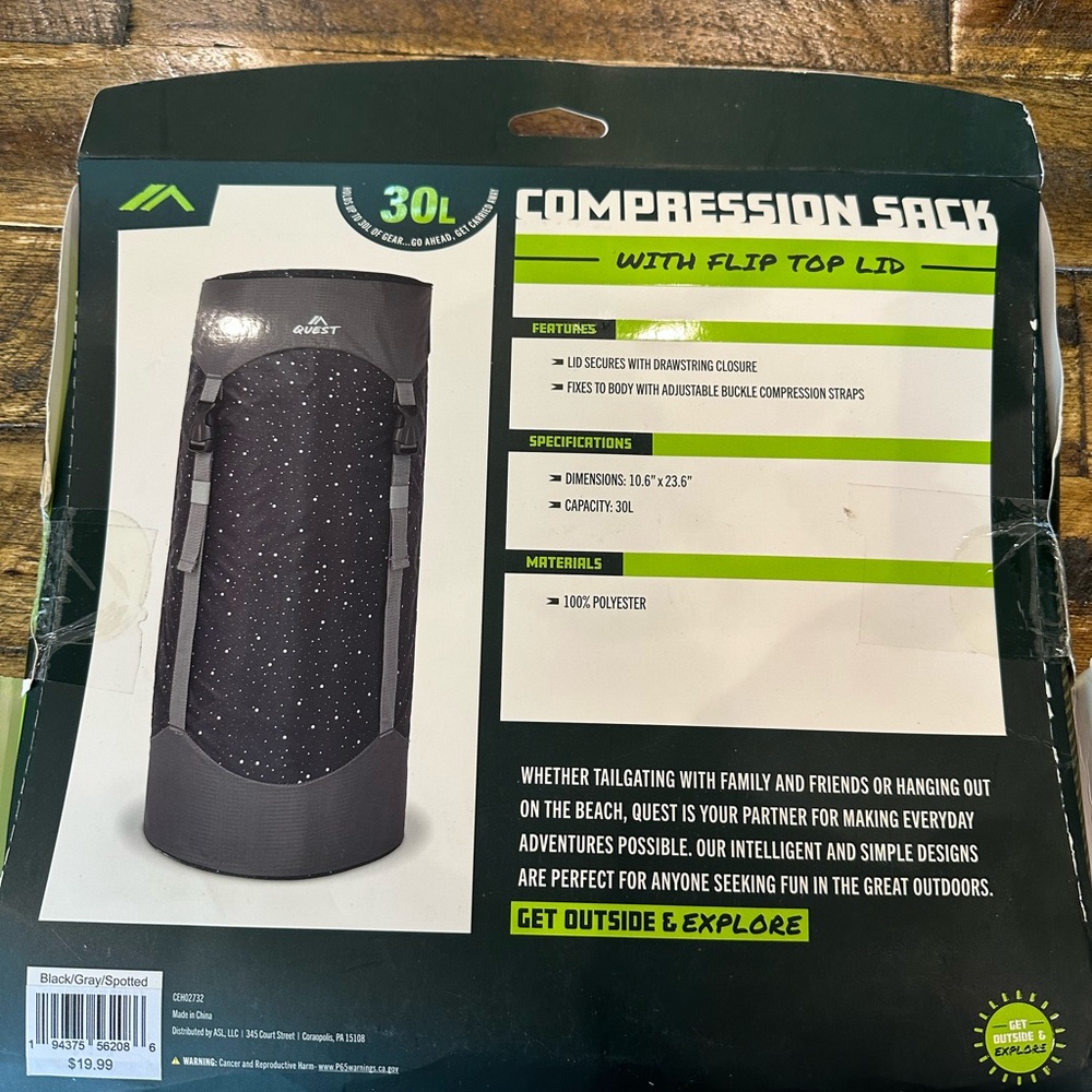 Que 30L Compression Sack Backpack - Black Gray Spotted